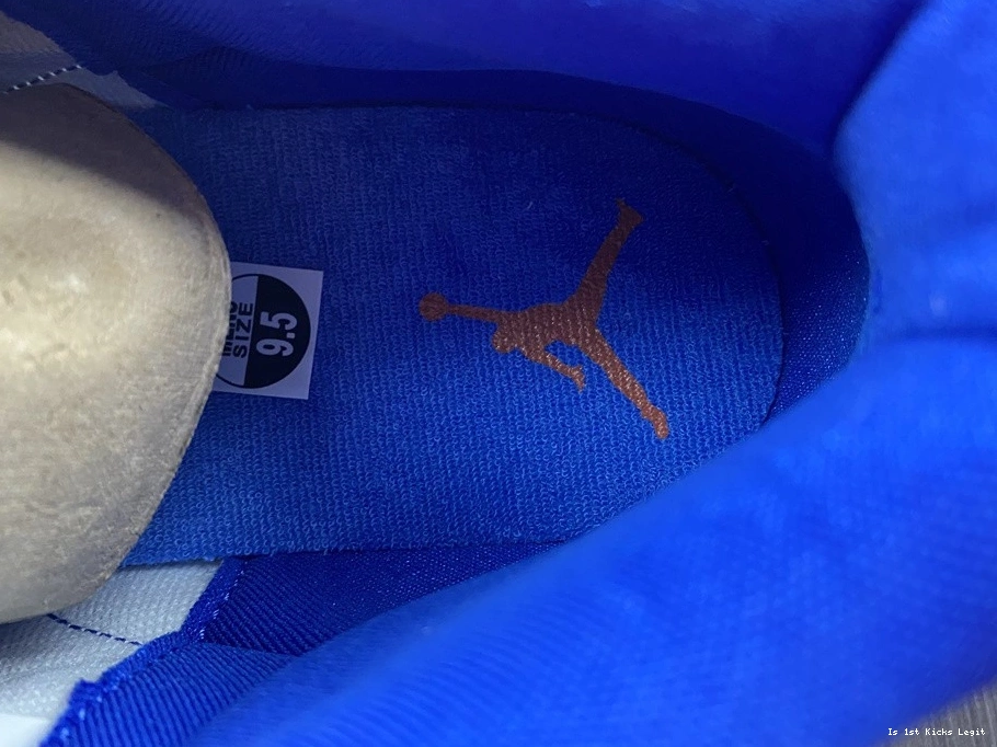 136064-148 “Knicks  3 Jordan Air 0204